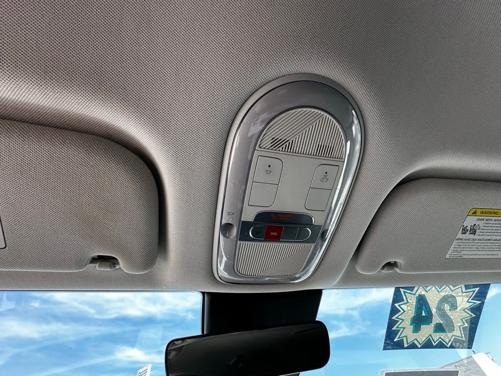 Used 2024 Cyber Gray Hyundai SEL image 30