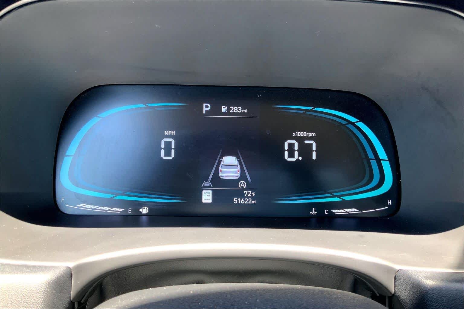Used 2025 Hyper White Hyundai SEL image 25