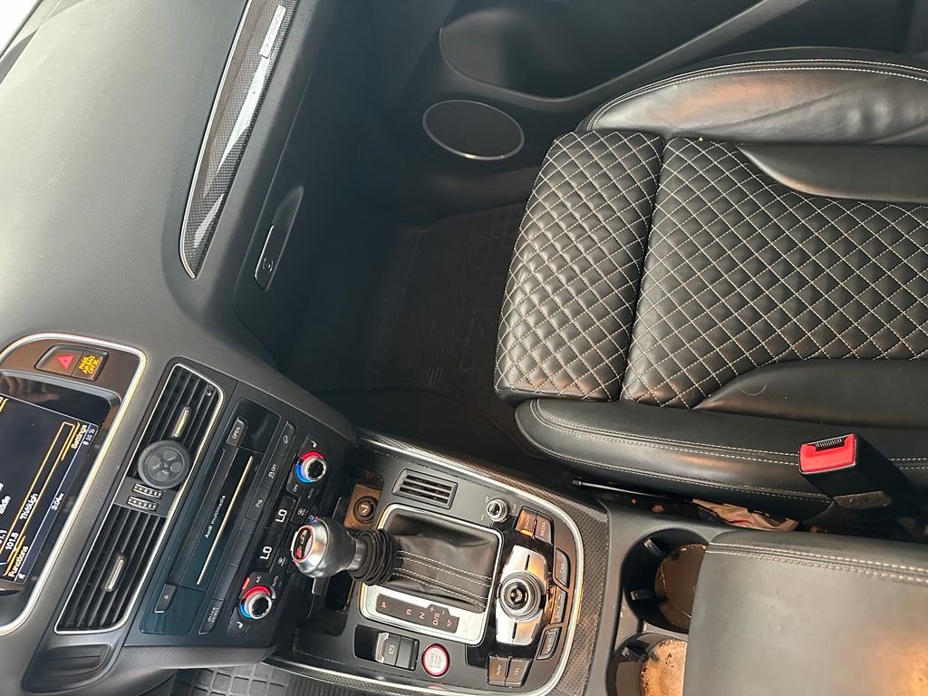 Used 2017  Audi 3.0T Prestige image 24