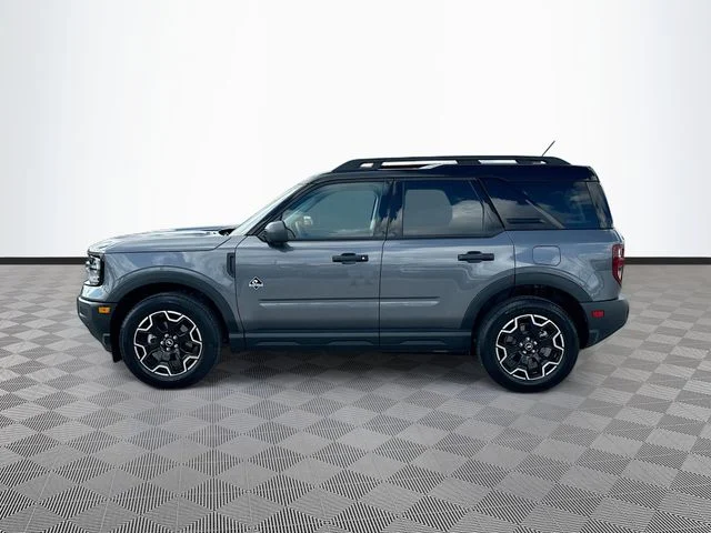 New 2026 Gray Metallic Ford Outer Banks image 3