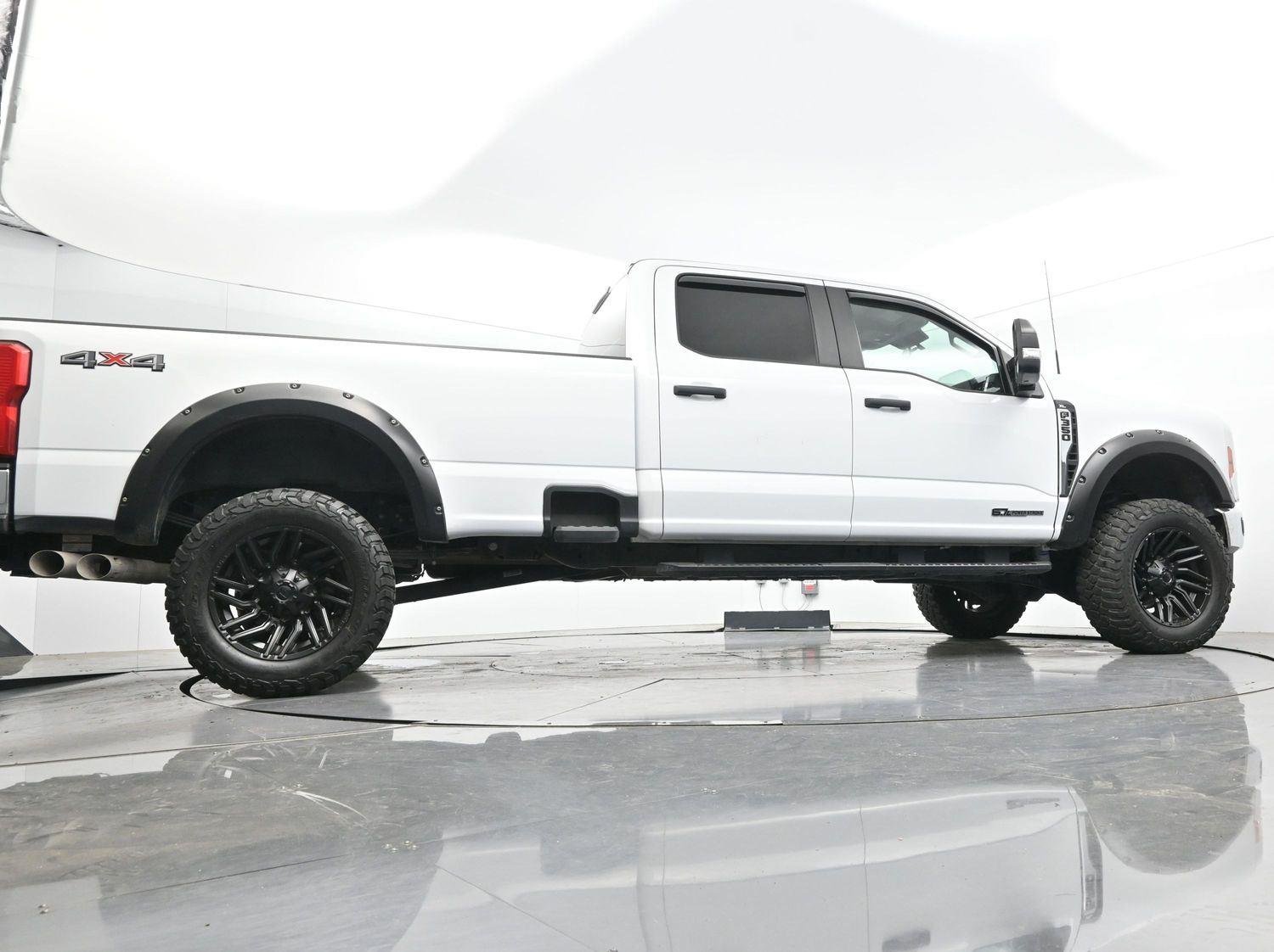 Used 2023 Oxford White Ford XL image 48