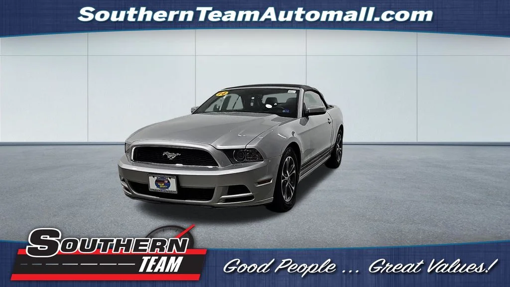 2014 Ford Mustang V6 Premium's photo