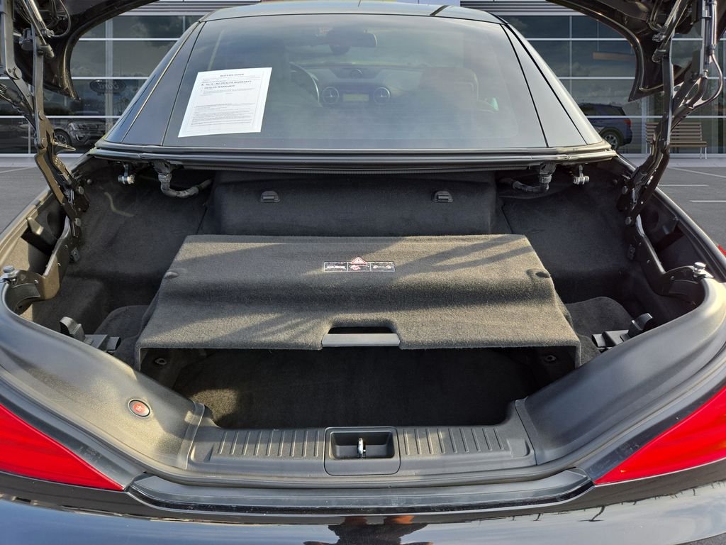 Used 2013 Black Mercedes-Benz SL 550 image 25