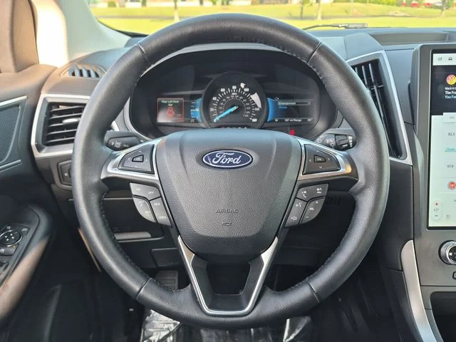Used 2024 Blue Ford SEL image 31