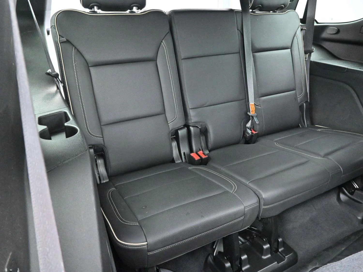 Used 2021 Black Chevrolet Premier image 39