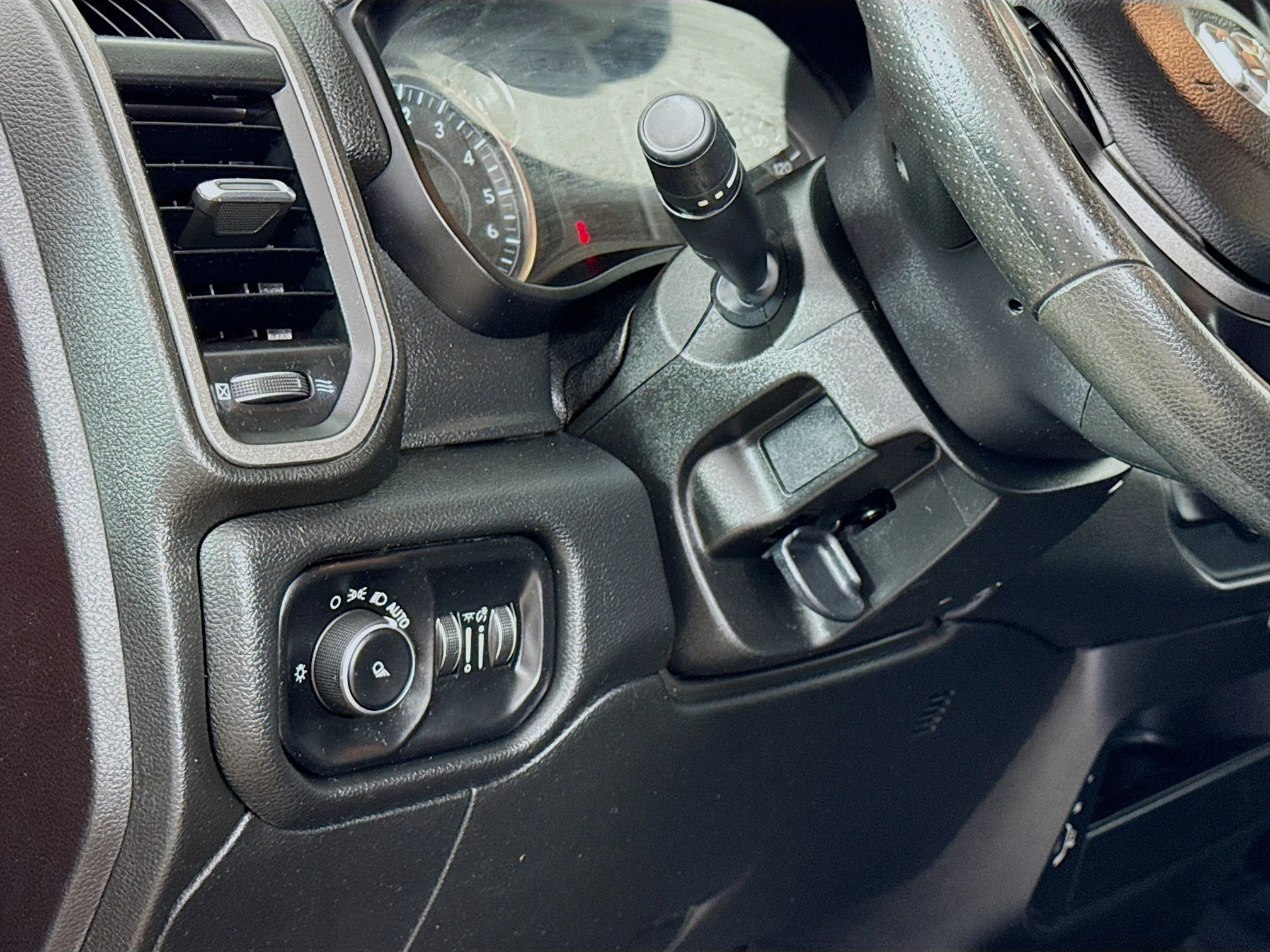 Used 2019  Ram Tradesman image 12