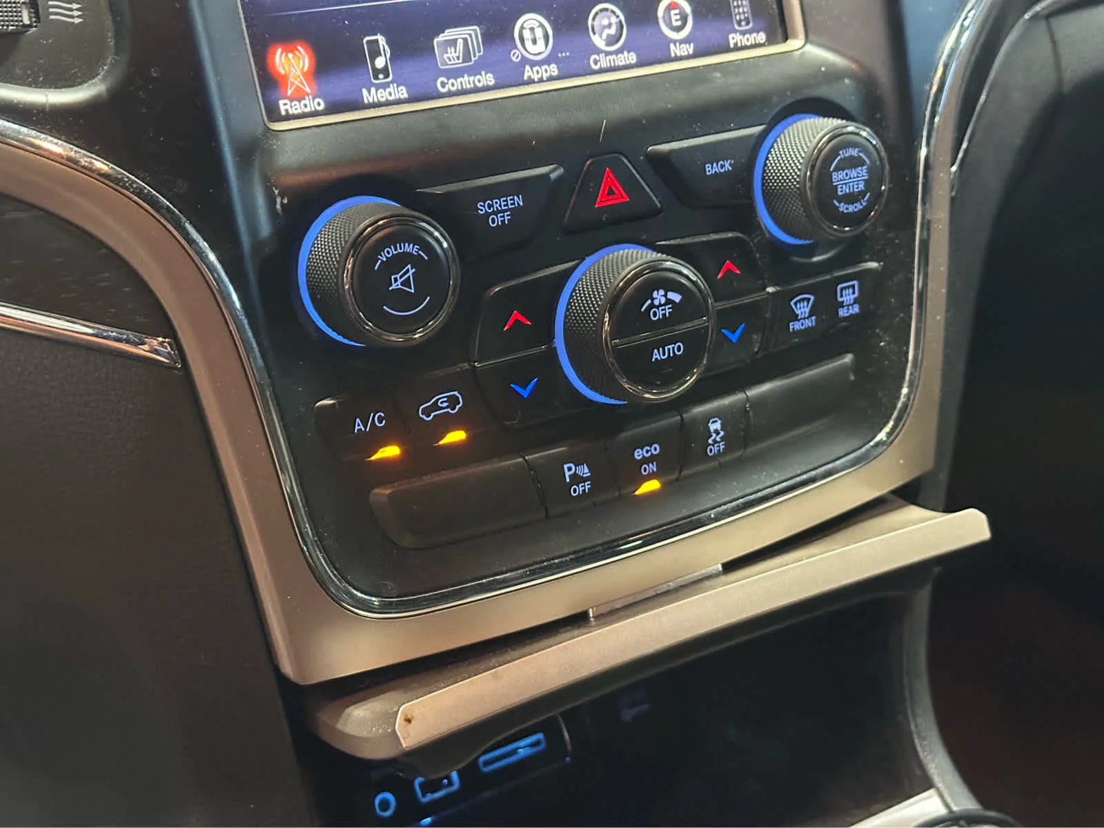 2015 Jeep Grand Cherokee Limited - Photo 31