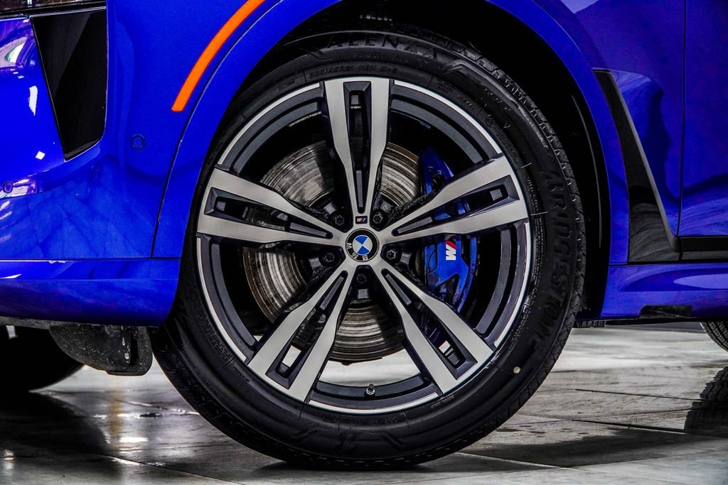 Used 2024 Blue BMW M60i image 6