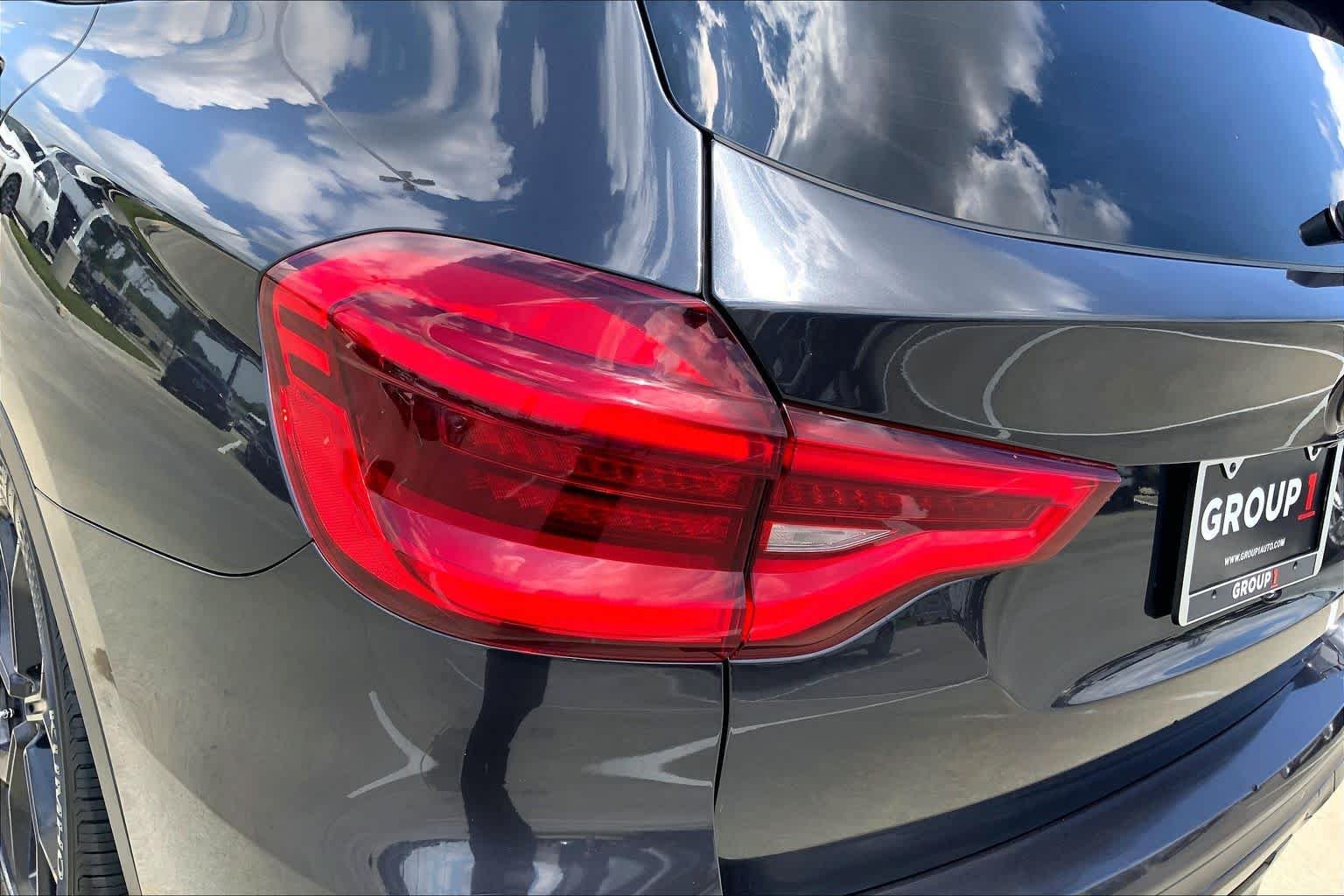 Used 2020 Dark Graphite Metallic BMW sDrive30i image 28