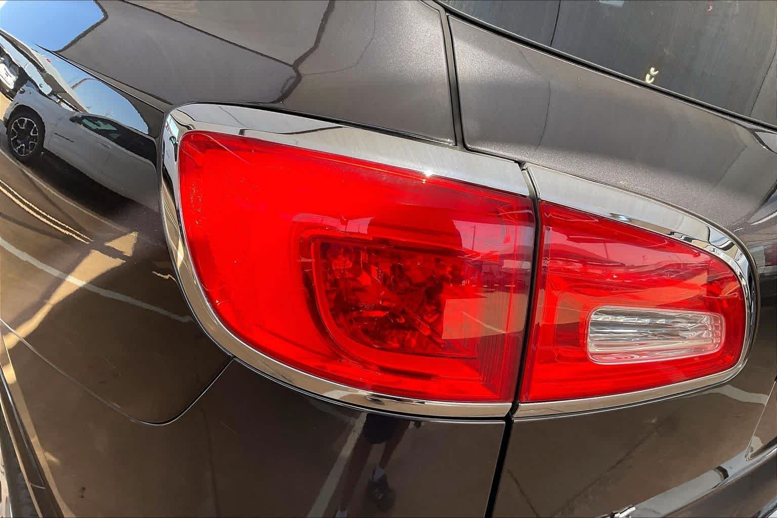 Used 2015 Iridium Metallic Buick Leather image 26