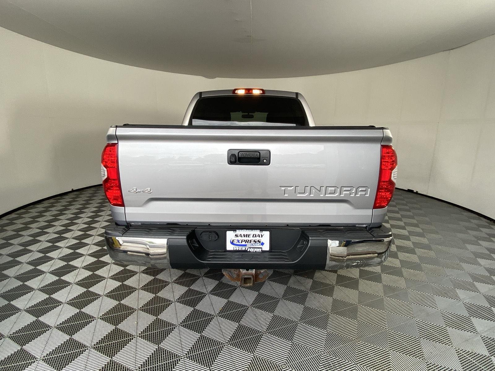 Used 2016 Silver Sky Metallic Toyota SR5 image 6