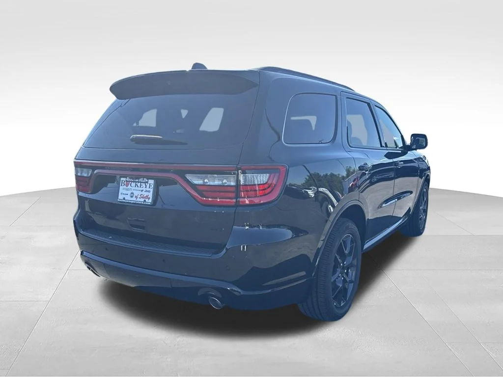 New 2026 Diamond Black Clear-Coat Exterior Paint Dodge GT image 3