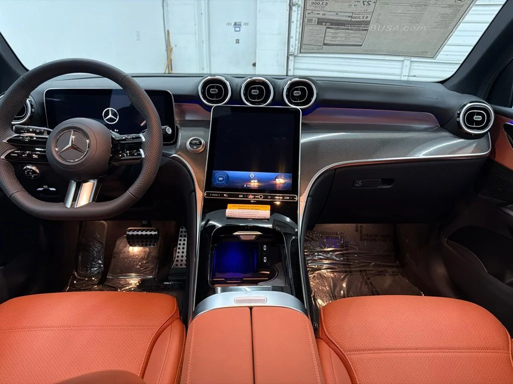 New 2027 White Mercedes-Benz GLC 300 image 23