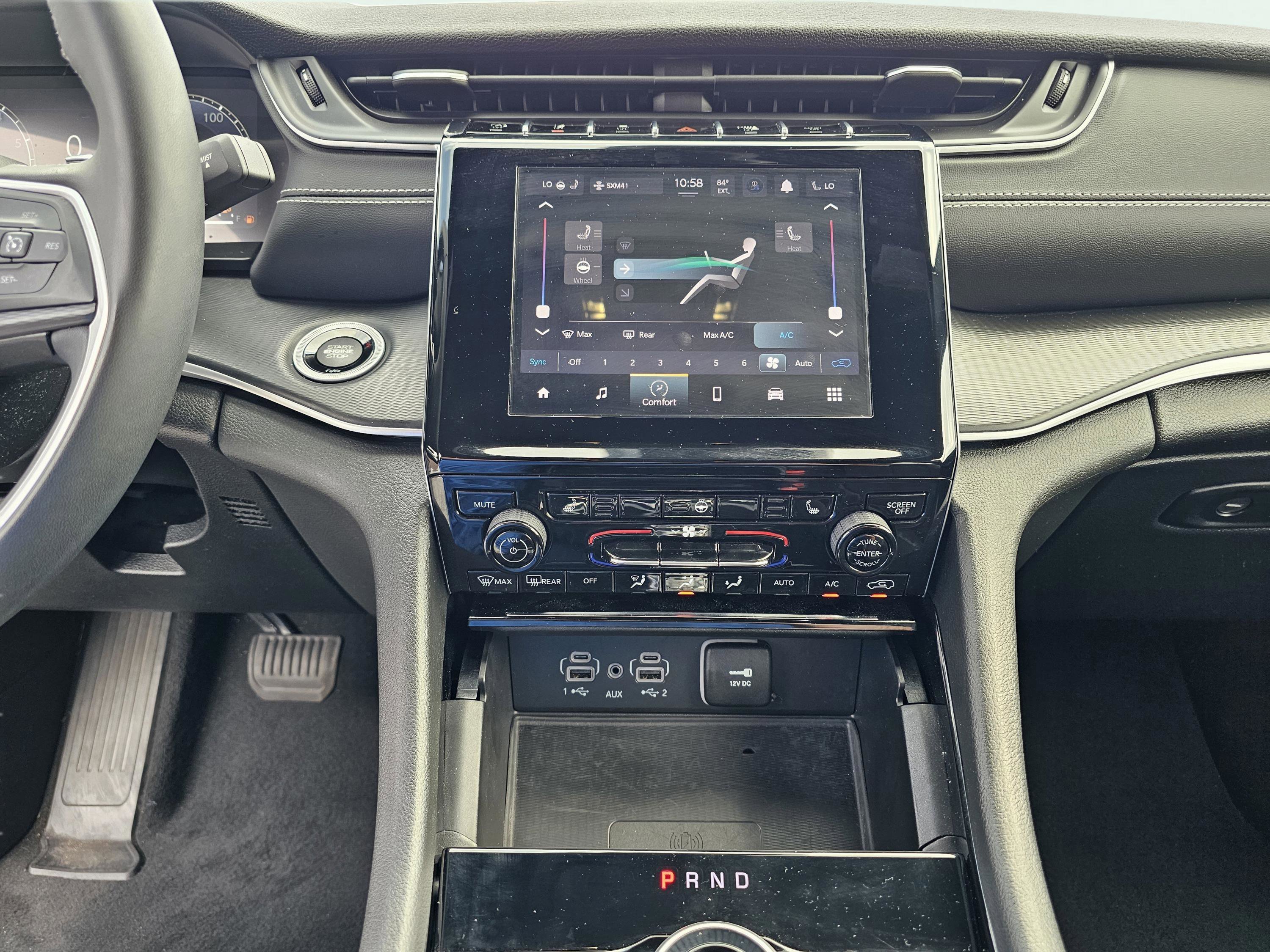 Used 2023 Silver Zynith Jeep Altitude image 25