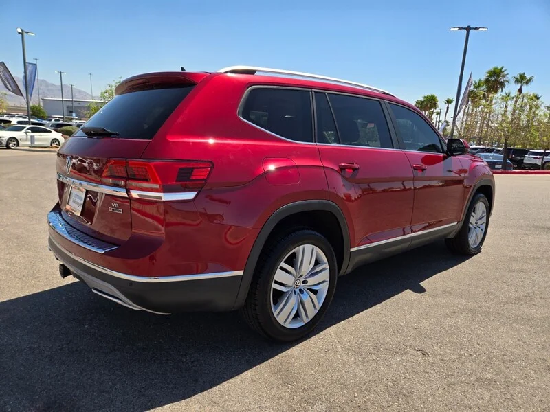 Used 2019 Red Volkswagen SEL image 6
