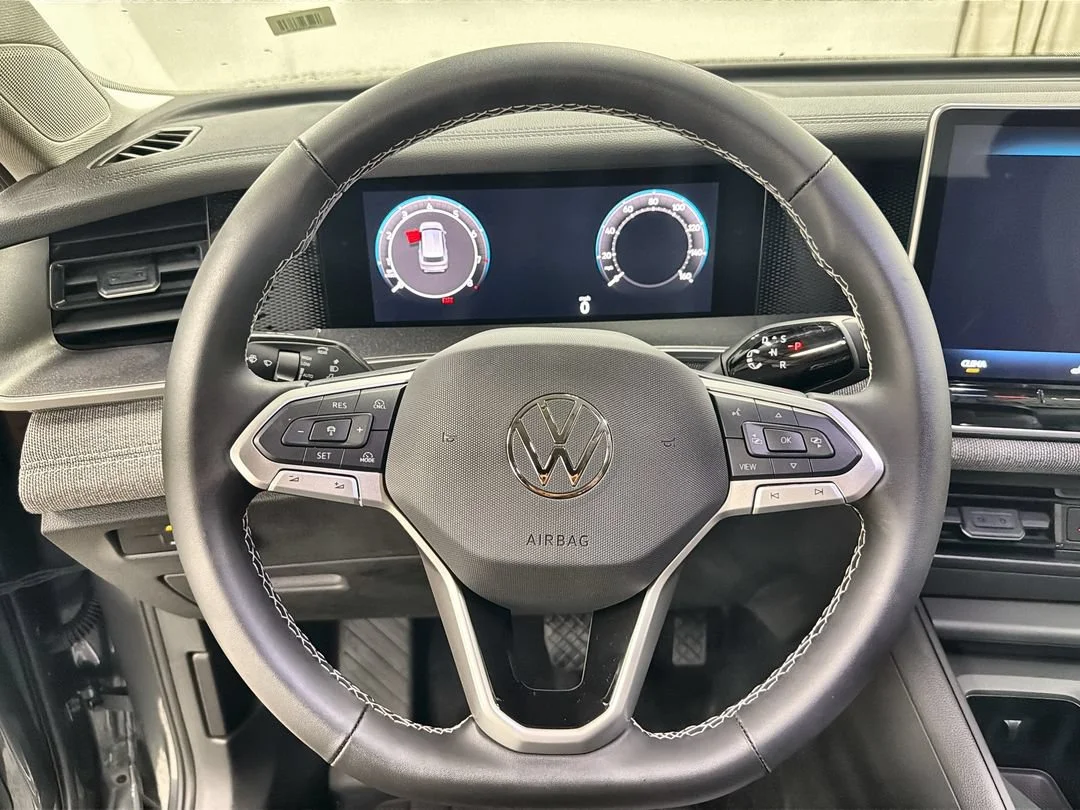 New 2026 Platinum Gray Metallic Volkswagen S image 14