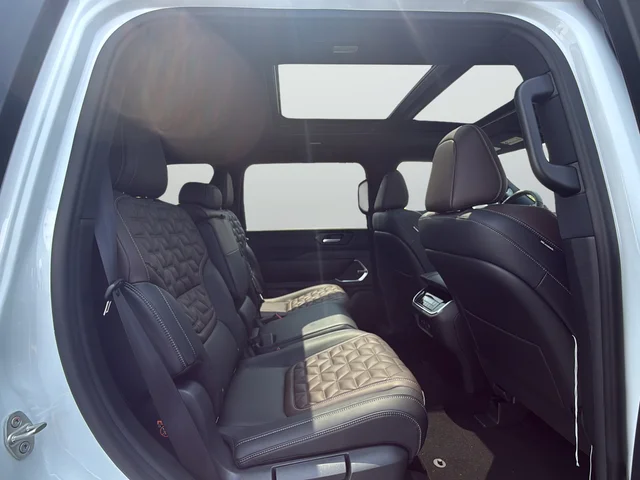 New 2026 White Nissan Platinum Reserve image 25