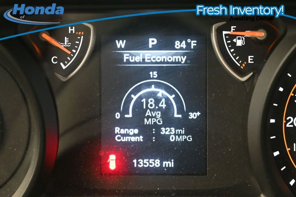 Used 2025 Bright White Clearcoat Jeep Sport S image 14