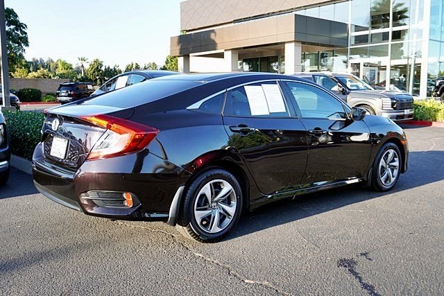 Used 2018 Purple Honda LX image 3
