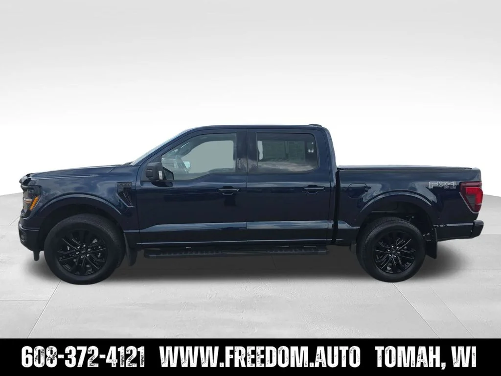 Used 2024 Blue Ford XLT image 3
