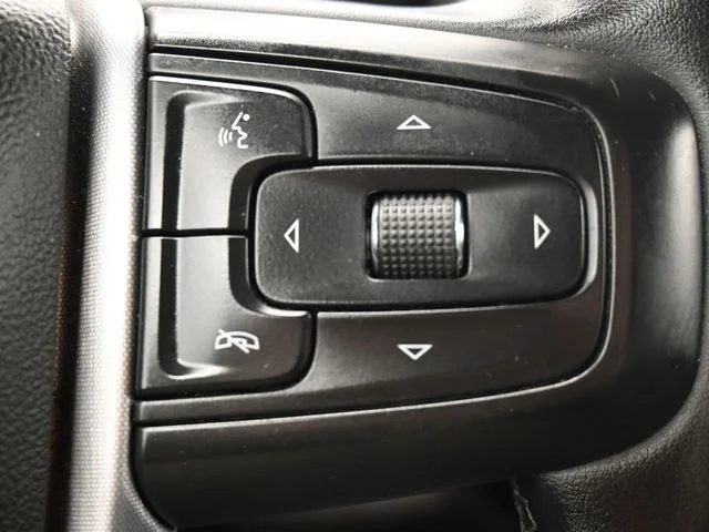 2024 GMC Sierra 1500 SLT - Photo 23