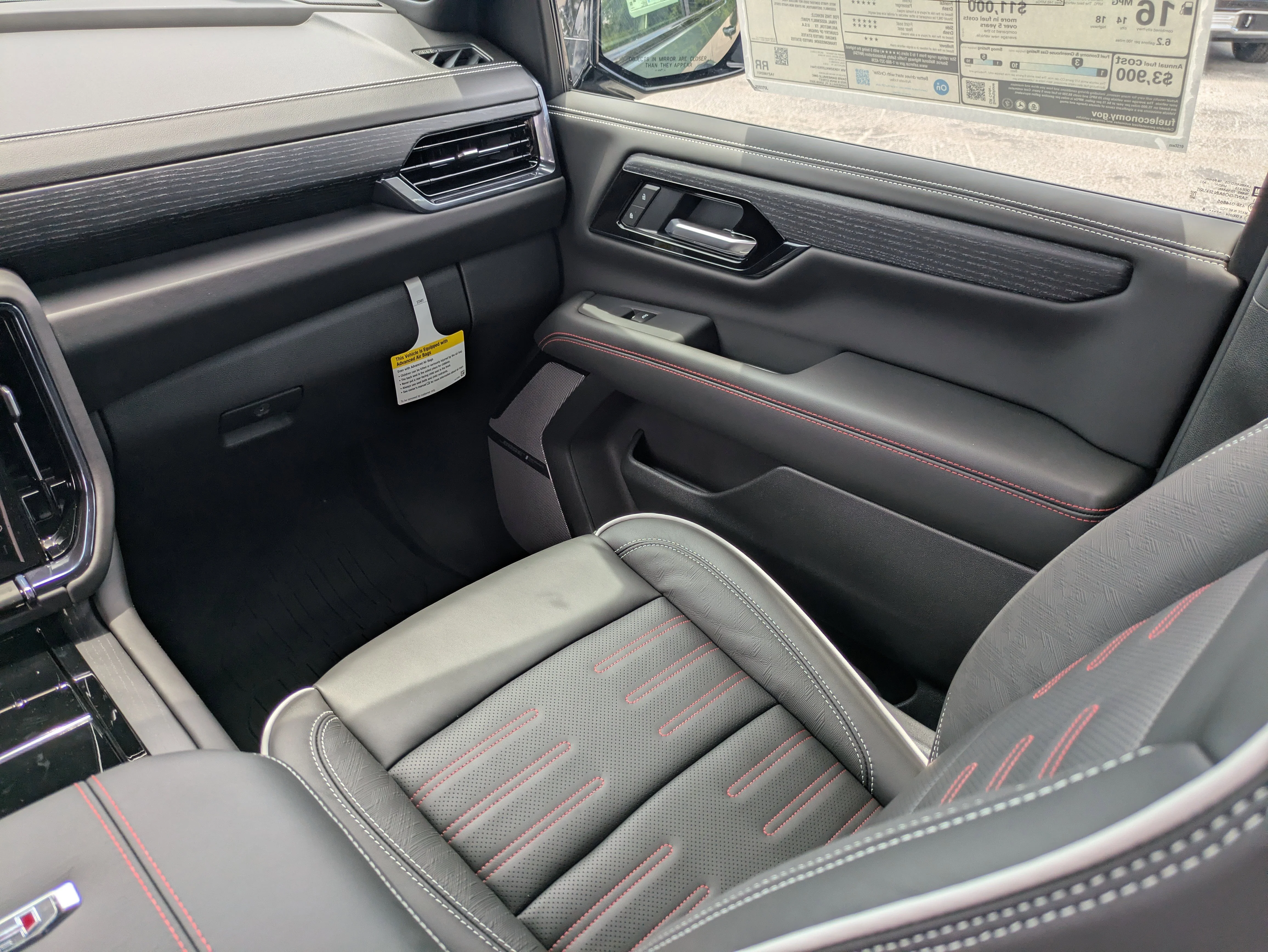 2026 GMC Yukon XL AT4 Ultimate - Photo 19