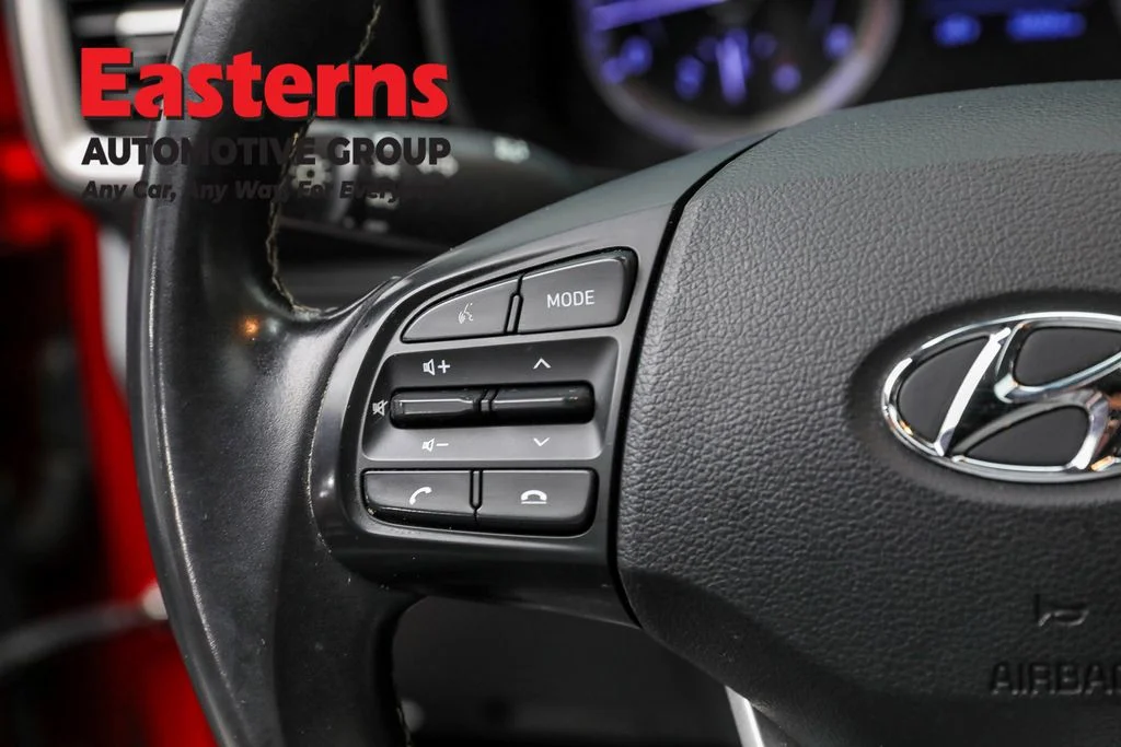 Used 2022 Red Hyundai SEL image 15