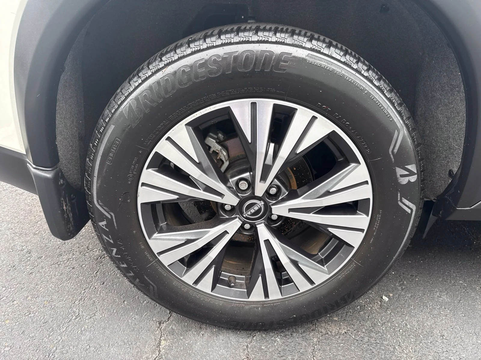 Certified Used 2023 Pearl White Nissan SV image 21