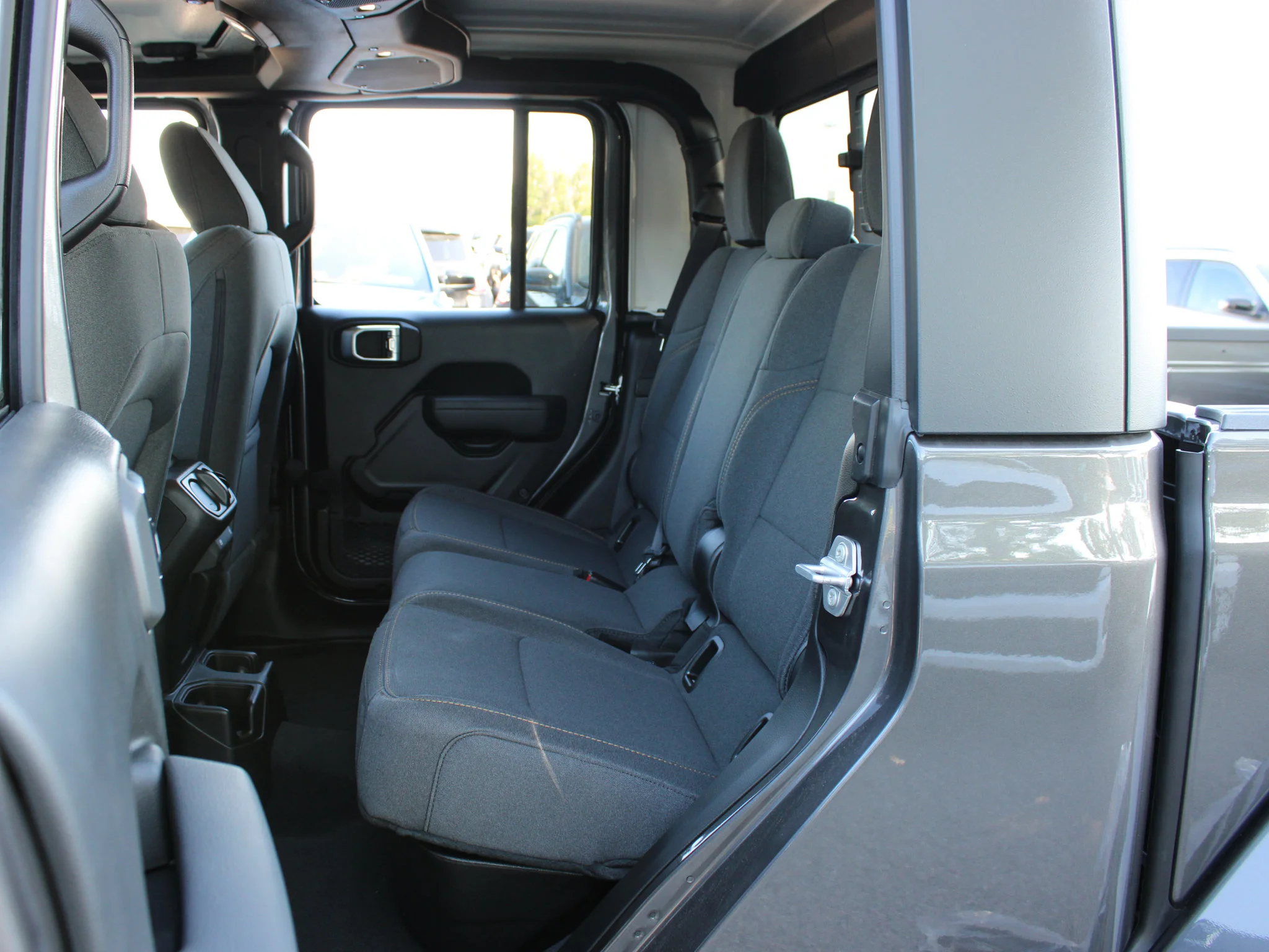 Used 2025 Grey Jeep Sport S* 4x4, Heated Seats/Wheel, Max Tow Package, Remote Start image 11