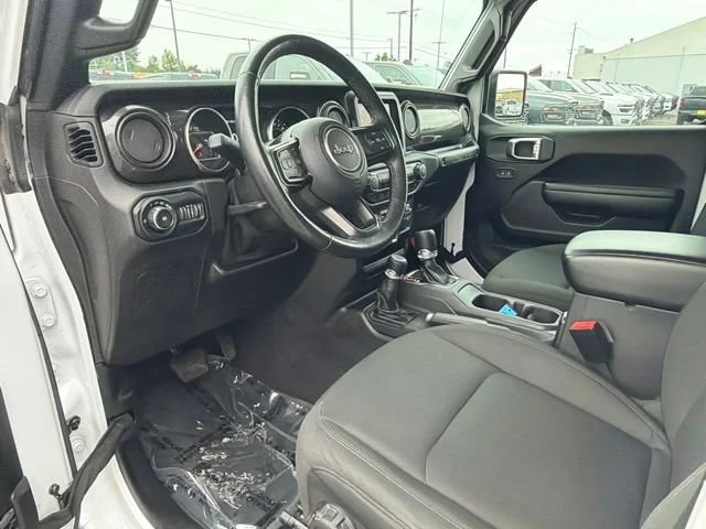 Used 2021 Bright White Clearcoat Jeep Unlimited Sport Altitude image 19