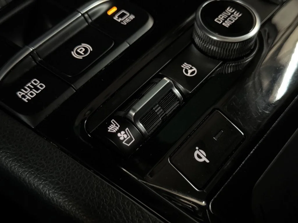 Used 2024 Ebony Black Kia EX image 31
