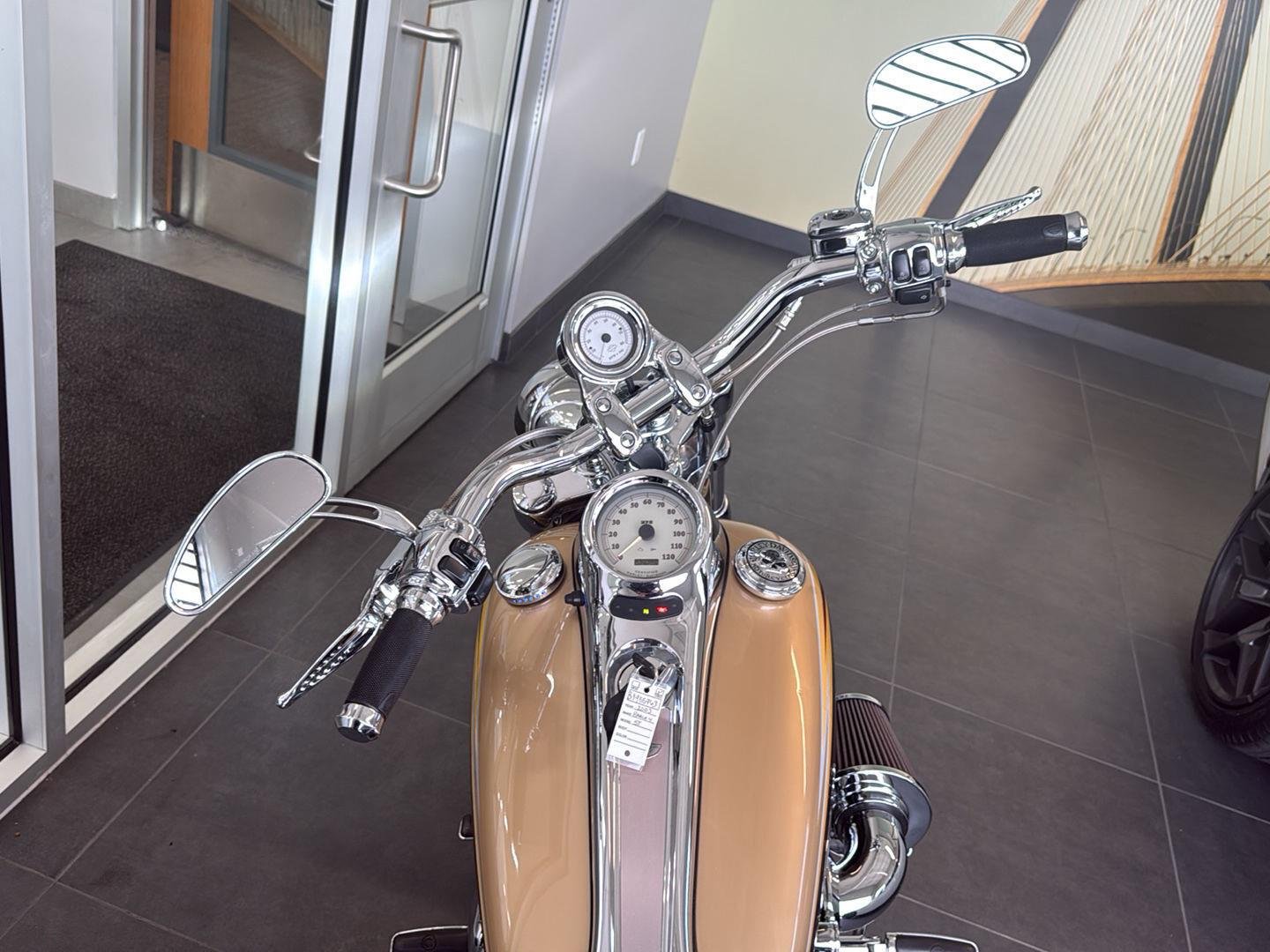 Used 2003 gold Harley Davidson Screaming Eagle image 25