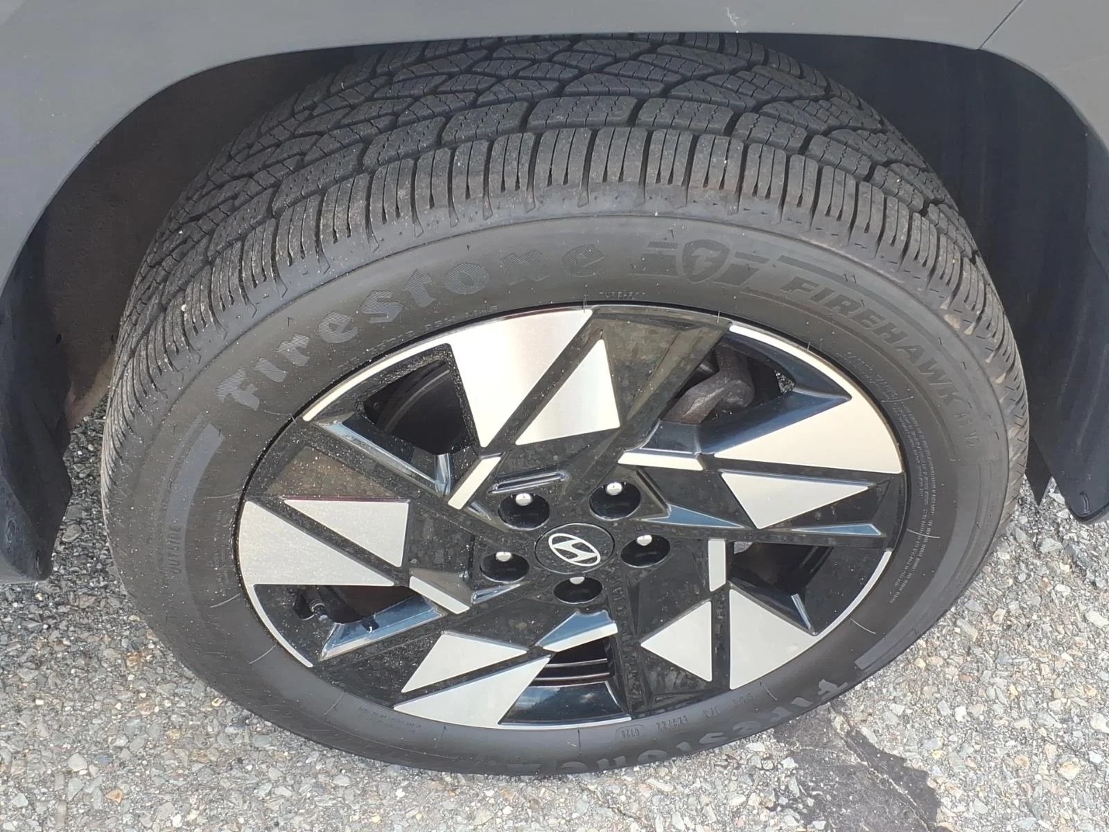 Used 2025 Gray Pearl Hyundai SEL image 10
