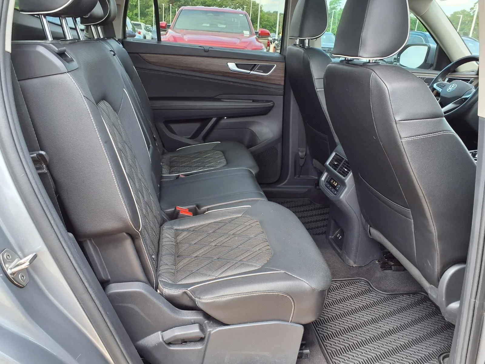 Used 2024 Silver Volkswagen 2.0T SEL Premium R-Line image 21
