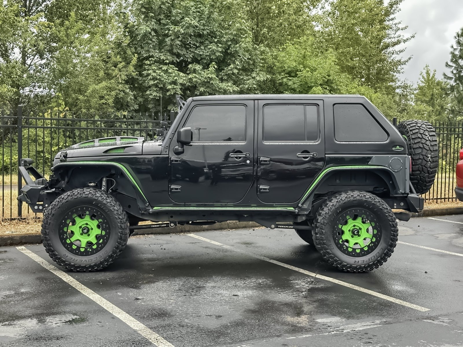 Used 2016 Black Clearcoat Jeep Sport image 8
