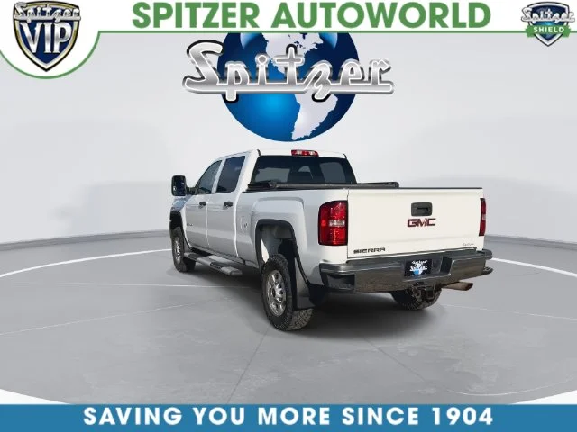 Used 2016 White GMC Base image 8