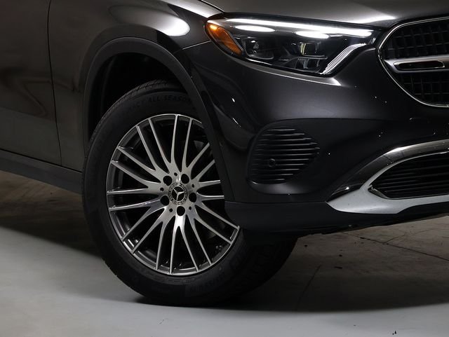 New 2027 Graphite Grey Metallic Mercedes-Benz GLC 300 image 3
