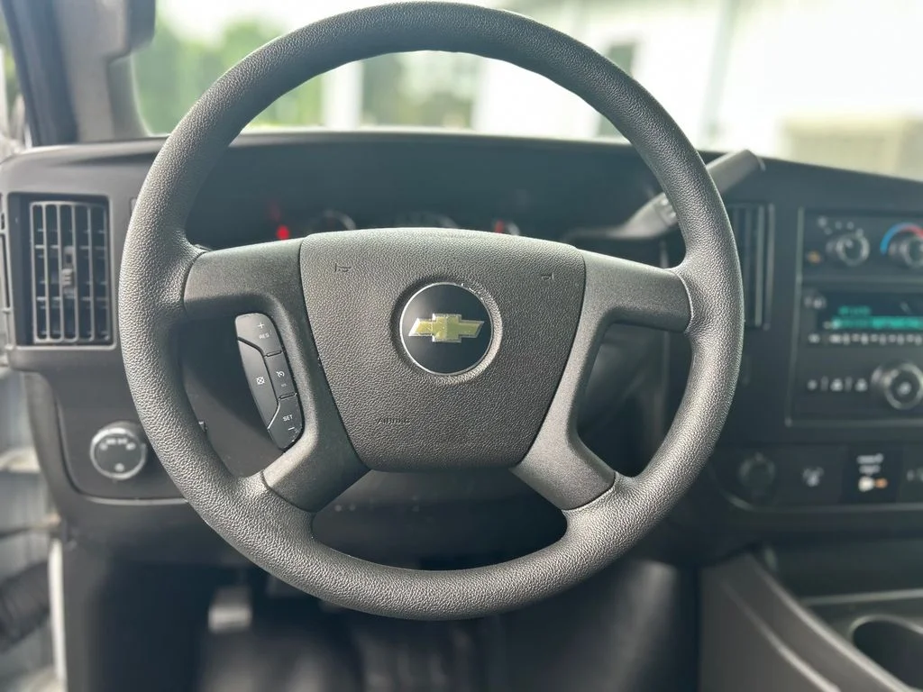 Used 2024 White Chevrolet Work Van image 14