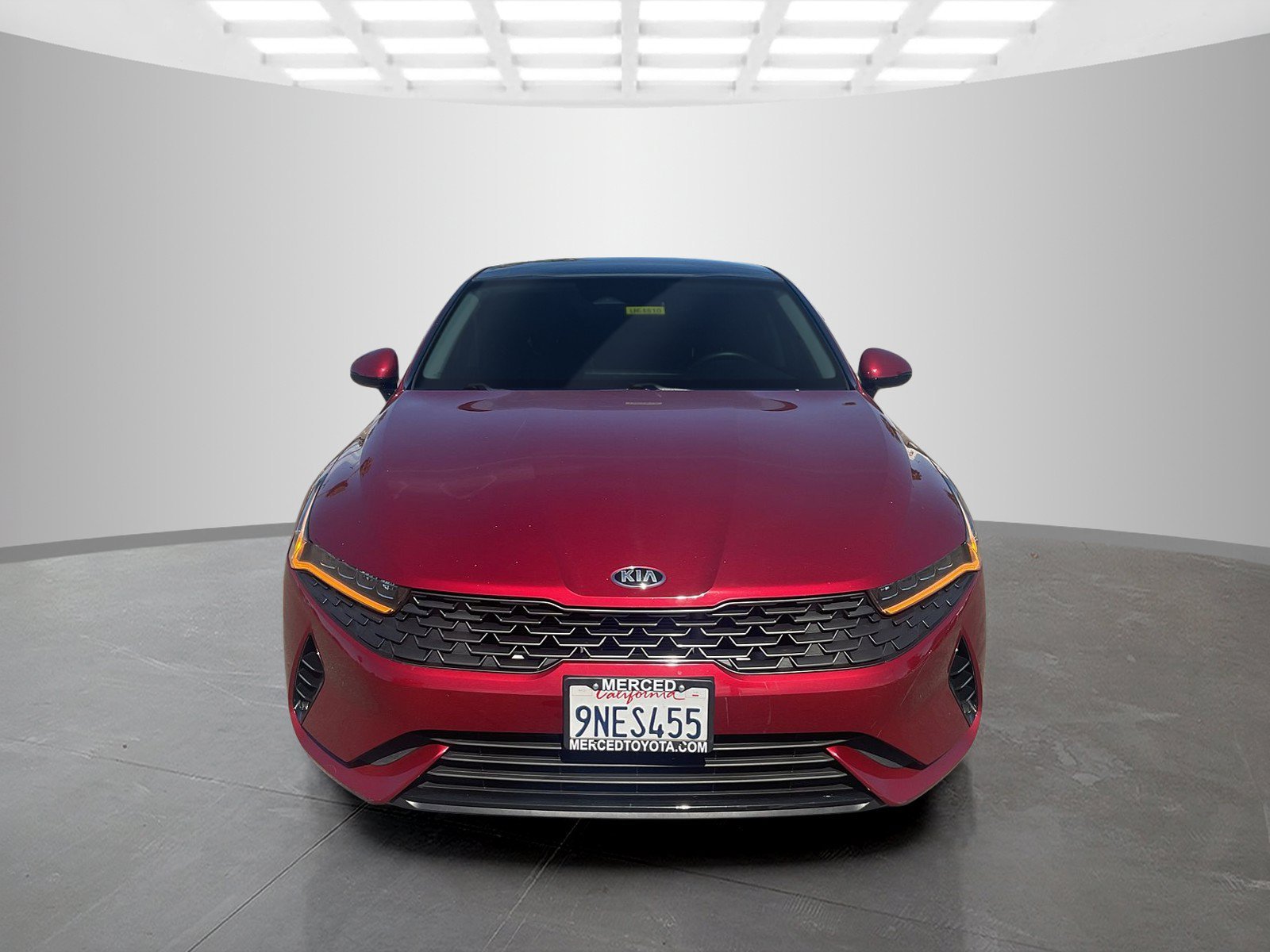 Used 2021 Passion Red Kia EX image 8