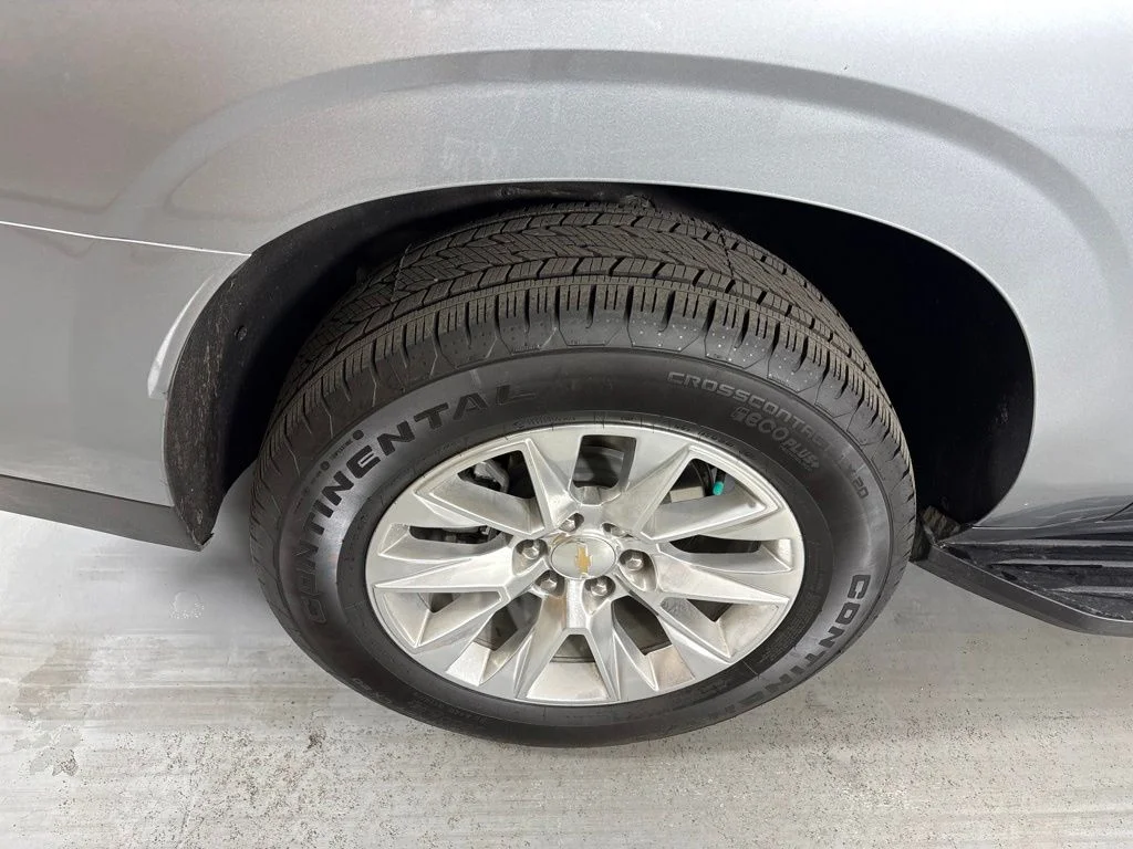 Used 2025 Gray Chevrolet Premier image 12