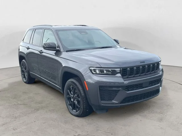 New 2026 Baltic Gray Metallic Clear-Coat Exterior Paint Jeep Altitude image 7