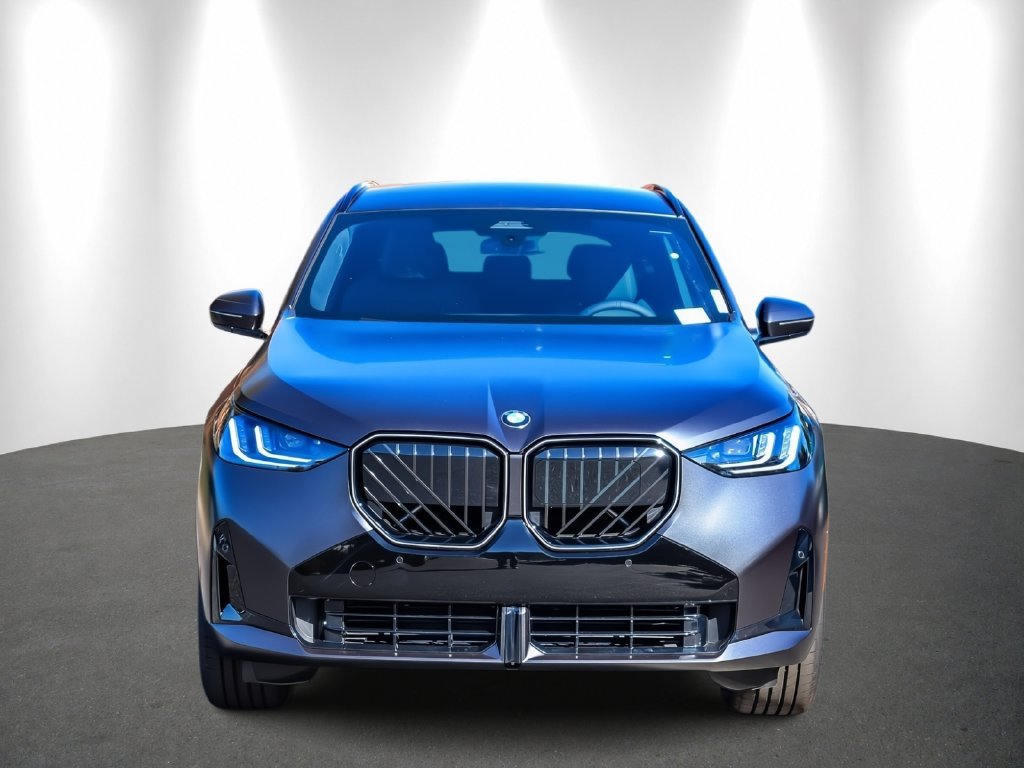 2026 BMW X3 photo 2
