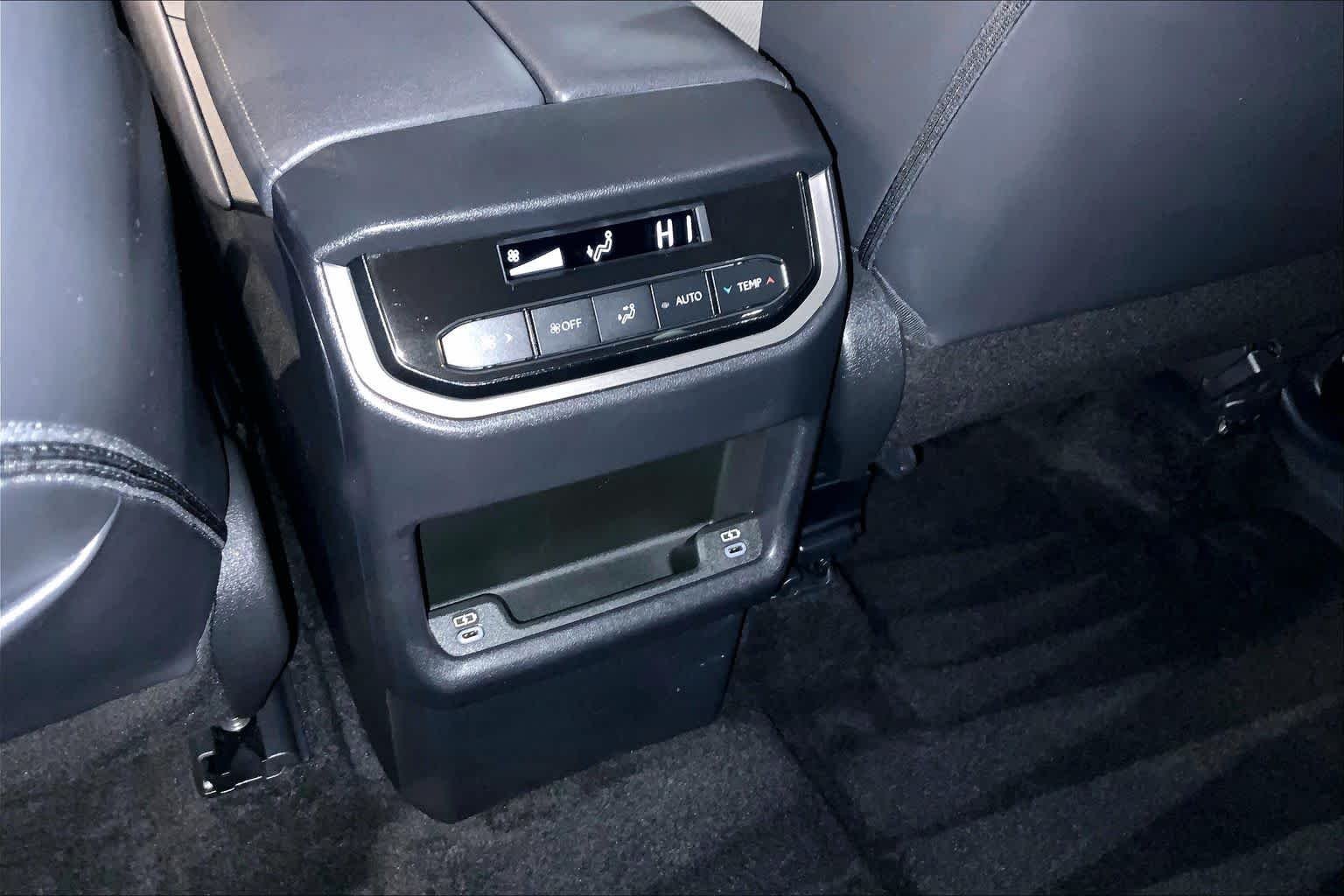 Used 2025 Nightfall Mica Lexus Premium image 34