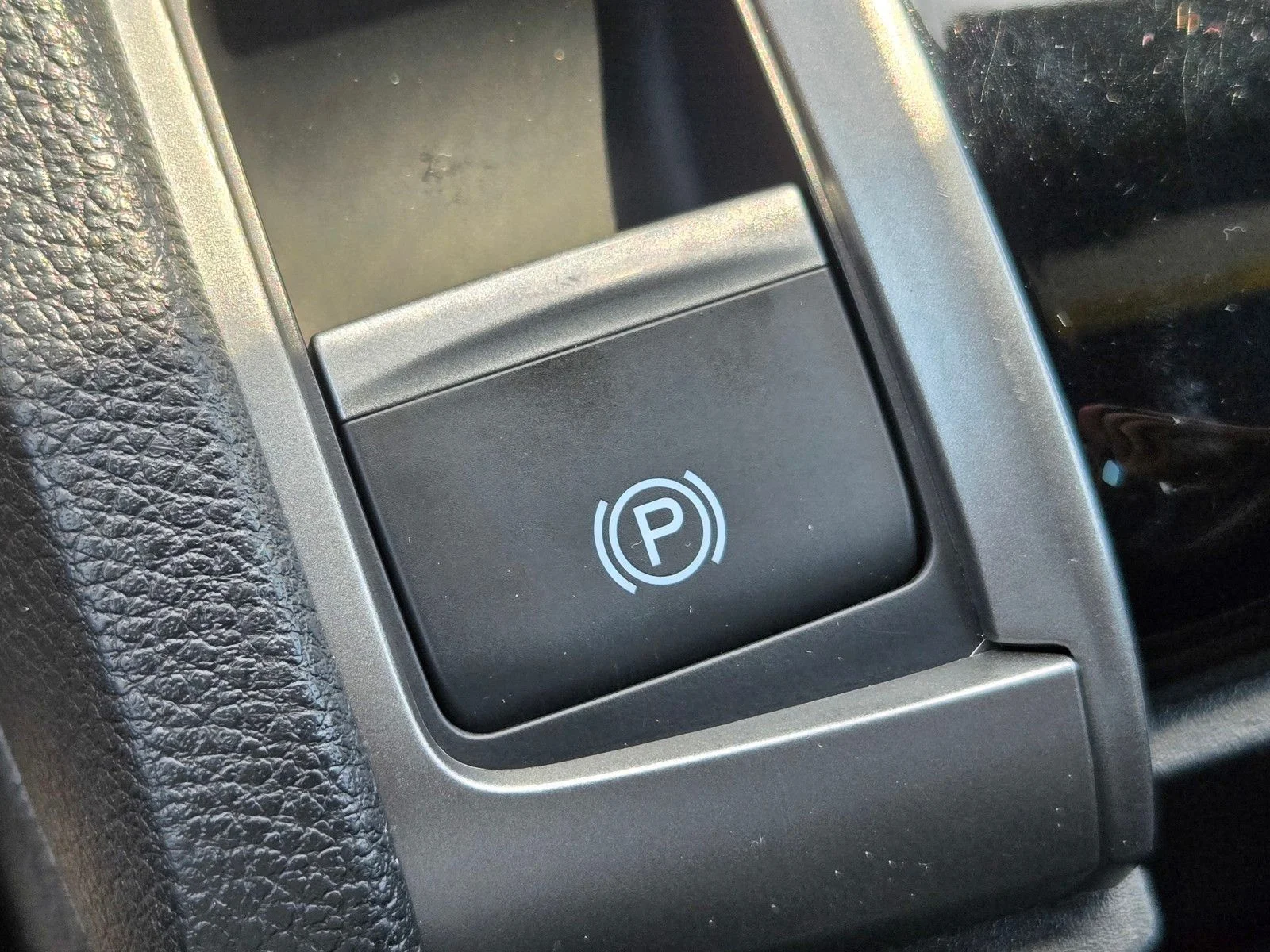 Used 2018 Crystal Black Pearl Honda Si image 30