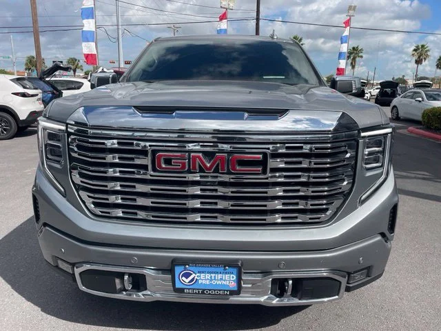 Used 2025 Silver GMC Denali image 2