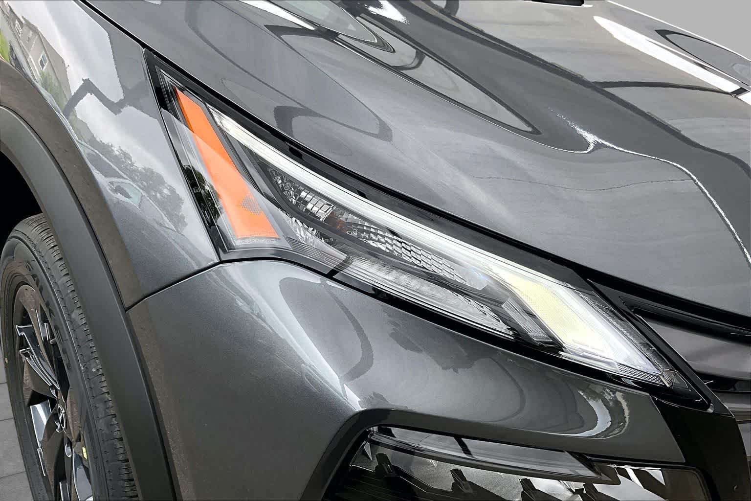 New 2026 Gun Metallic Nissan SV image 18