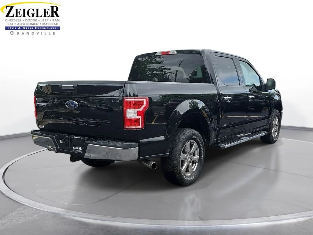 Used 2018 Black Ford XLT image 5