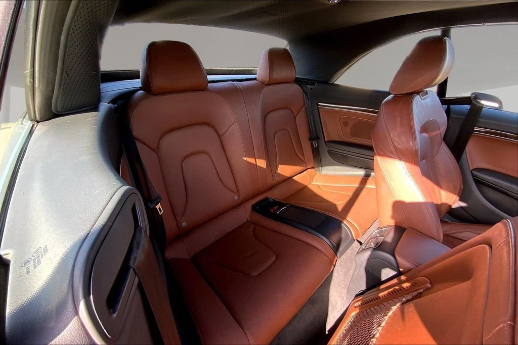Used 2010 Arum Beige Metallic/Brown Roof Audi 2.0T Premium image 25