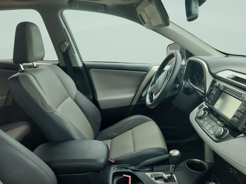 Used 2015 Gray Toyota Limited image 12