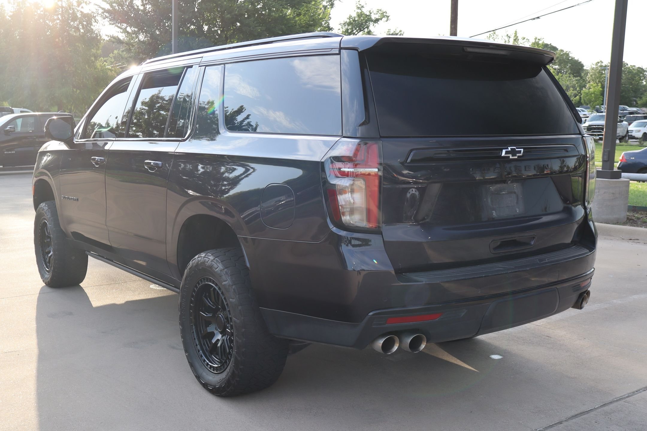 Used 2023 Gray Chevrolet Z71 image 6